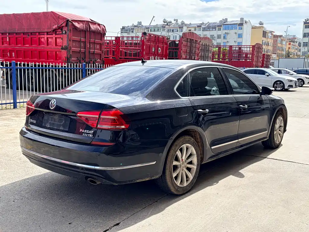 Volkswagen Passat — миниатюра 9
