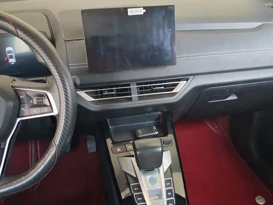 BYD Yuan EV — миниатюра 13