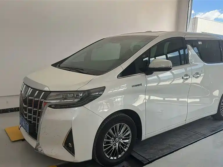 Toyota Alphard 2022