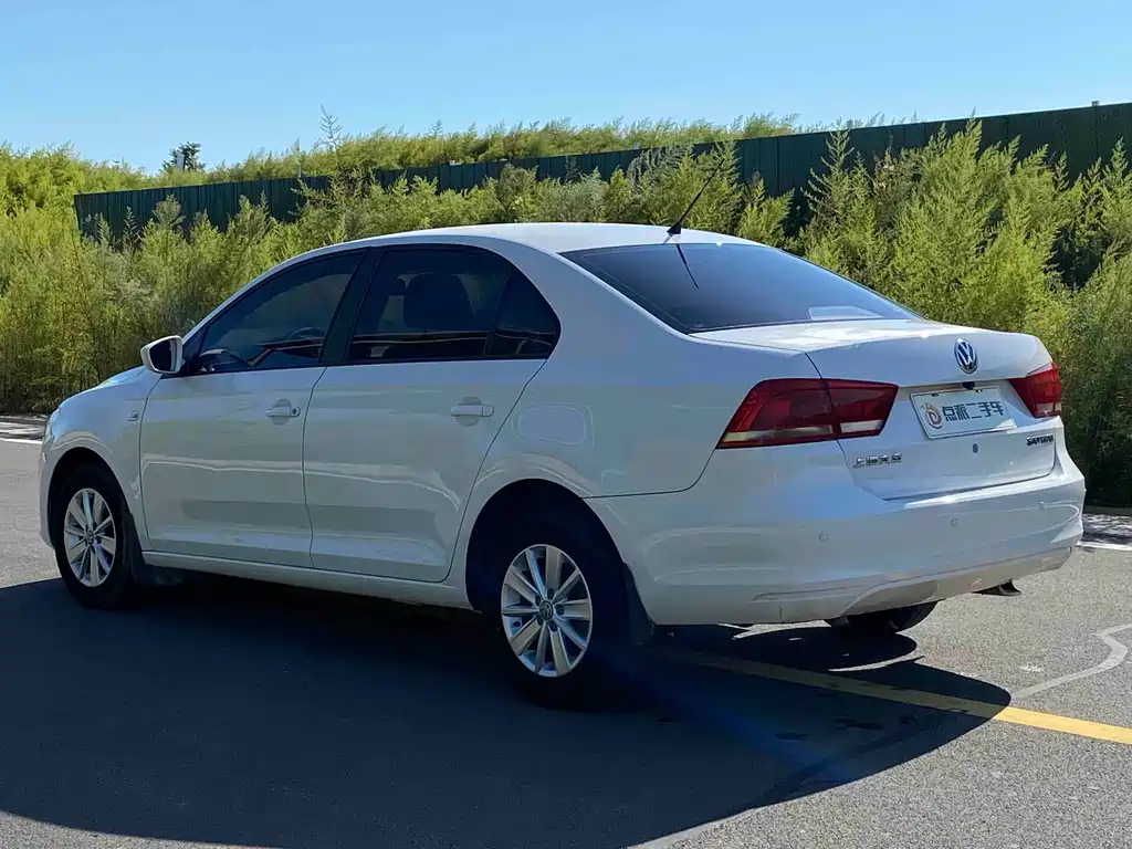 Volkswagen Santana — миниатюра 6