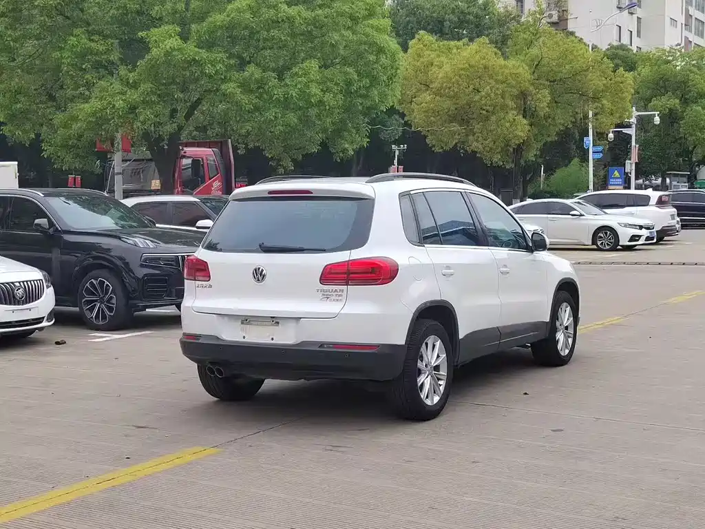 Volkswagen Tiguan — миниатюра 9