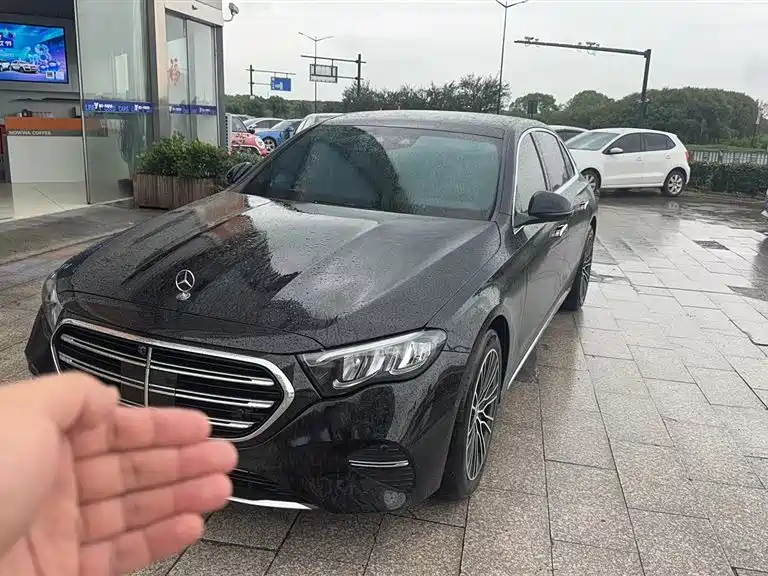 Mercedes-Benz E-Class 2025