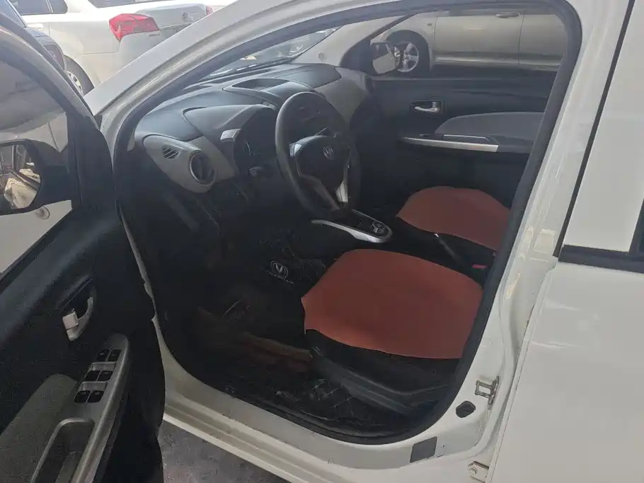 Changan Benben E-Star — миниатюра 9