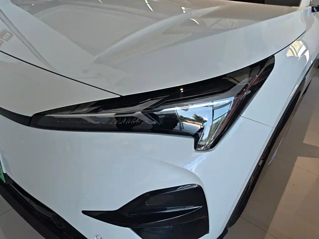 ARCFOX Alpha T5 — миниатюра 24