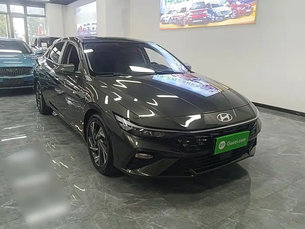 Hyundai Elantra — миниатюра 4