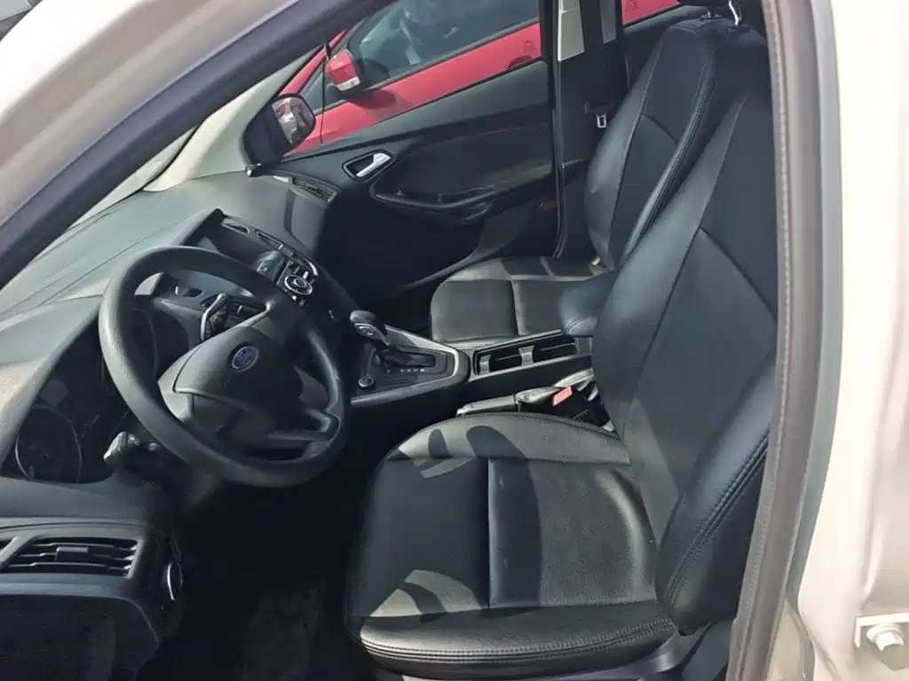 Ford Focus — миниатюра 15