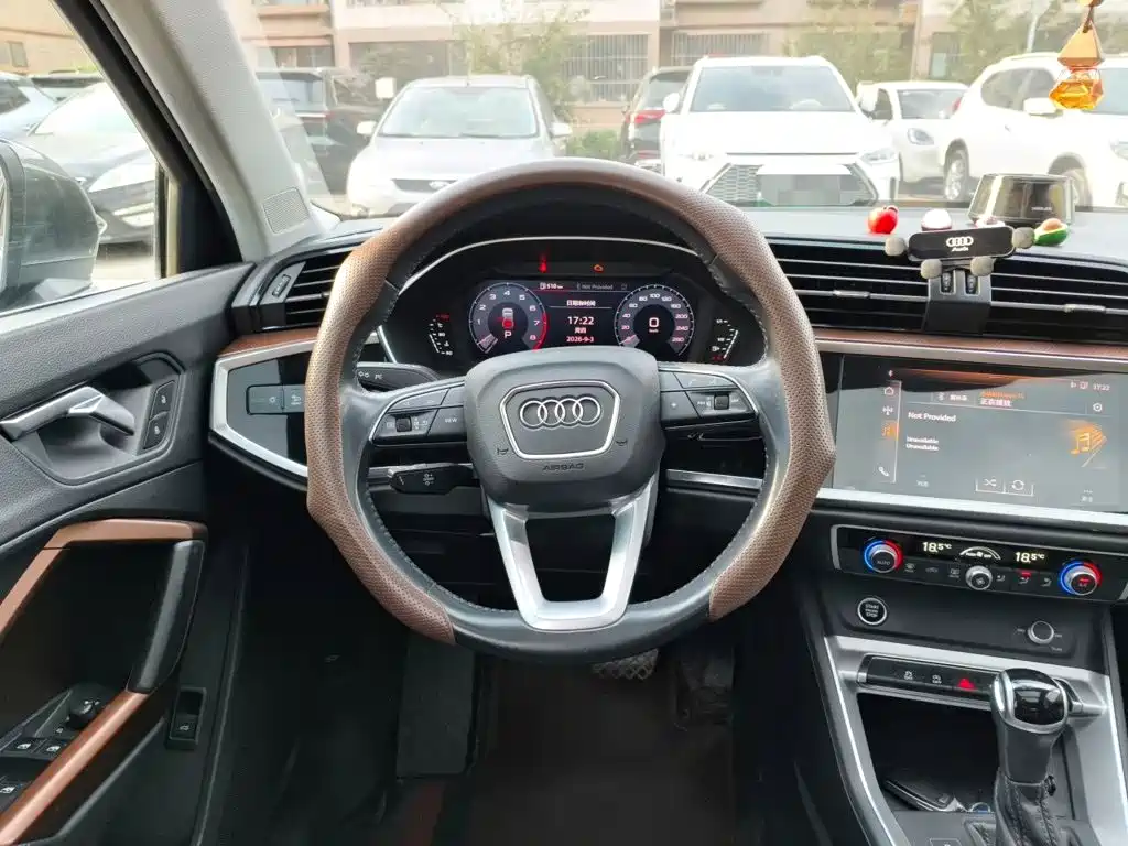 Audi Q3 — миниатюра 11