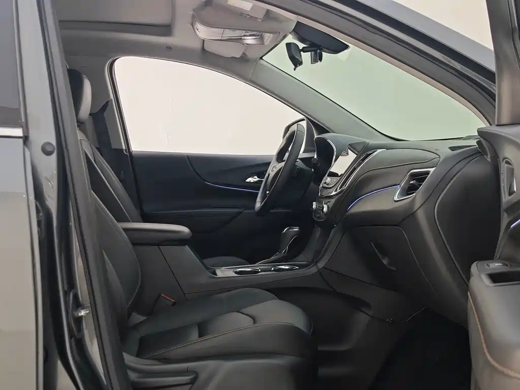 Chevrolet Equinox — миниатюра 10