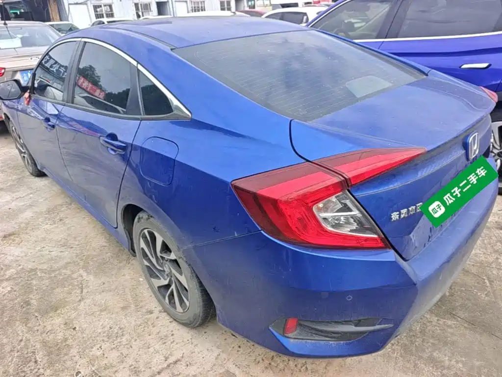 Honda Civic — миниатюра 5