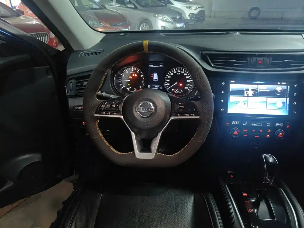 Nissan X-Trail — миниатюра 7
