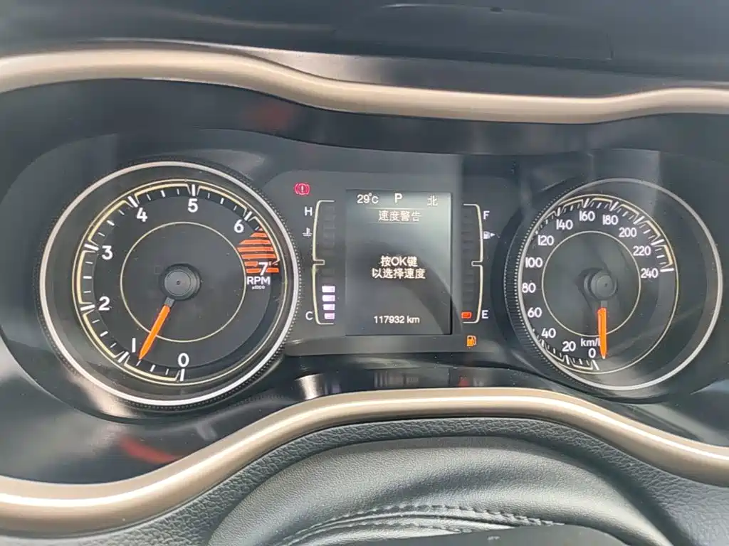 Jeep Cherokee — миниатюра 12