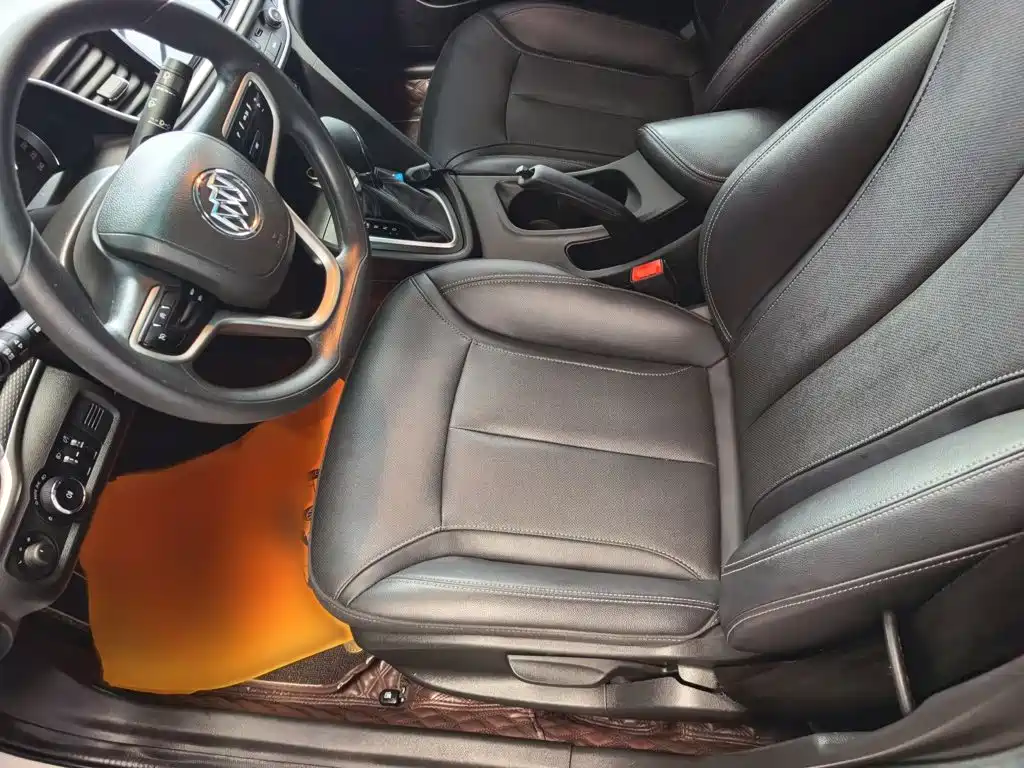 Buick Excelle — миниатюра 10