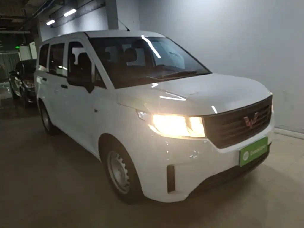 Wuling Hongguang PLUS — миниатюра 4