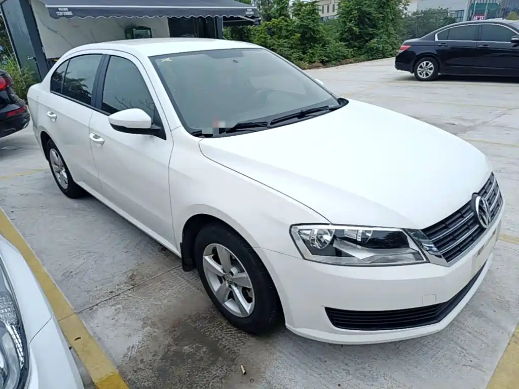 Volkswagen Lavida — миниатюра 4