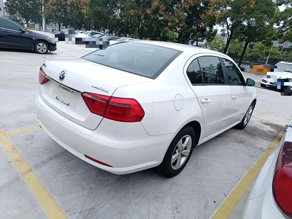 Volkswagen Lavida — миниатюра 7