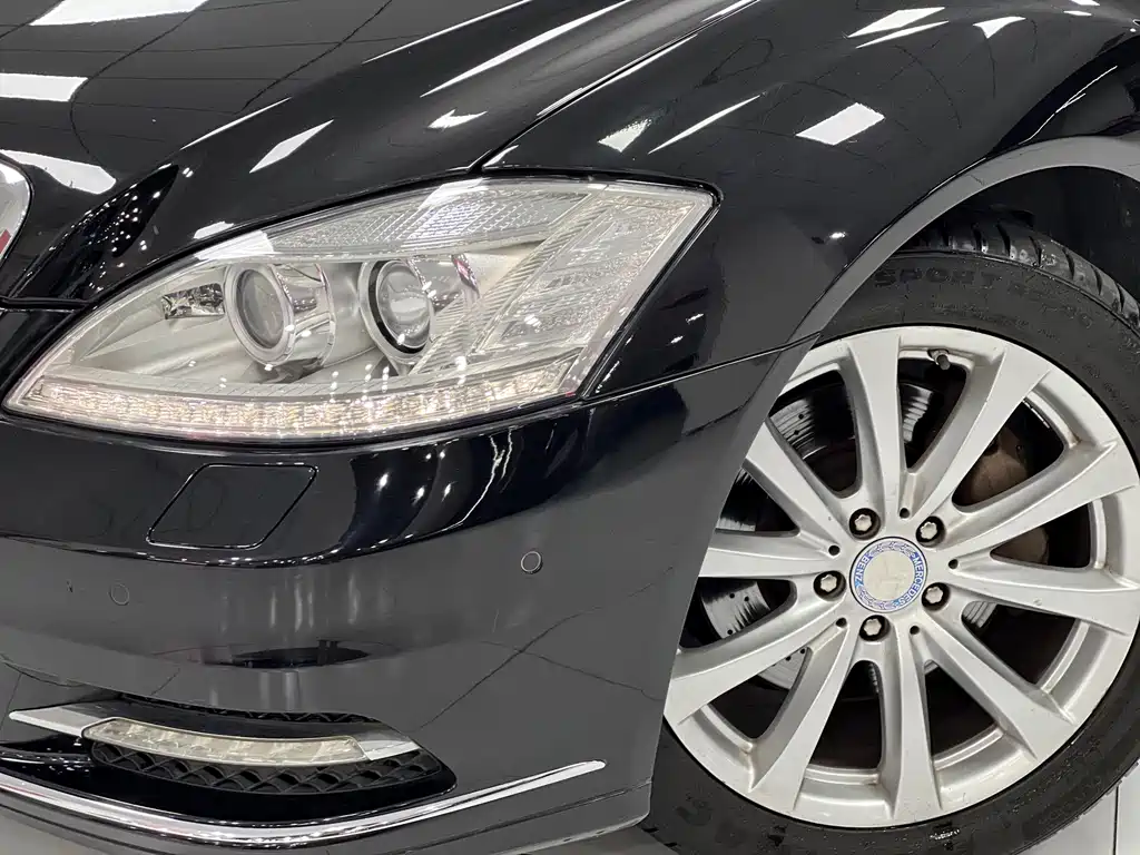 Mercedes-Benz S-Class — миниатюра 6