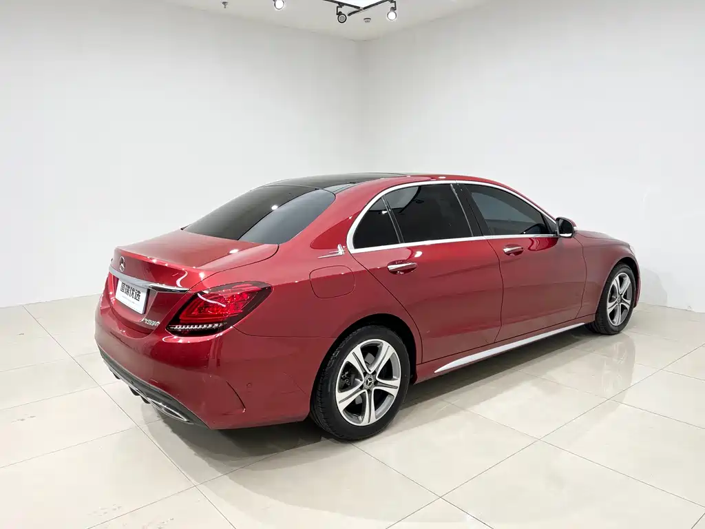 Mercedes-Benz C-Class — миниатюра 6