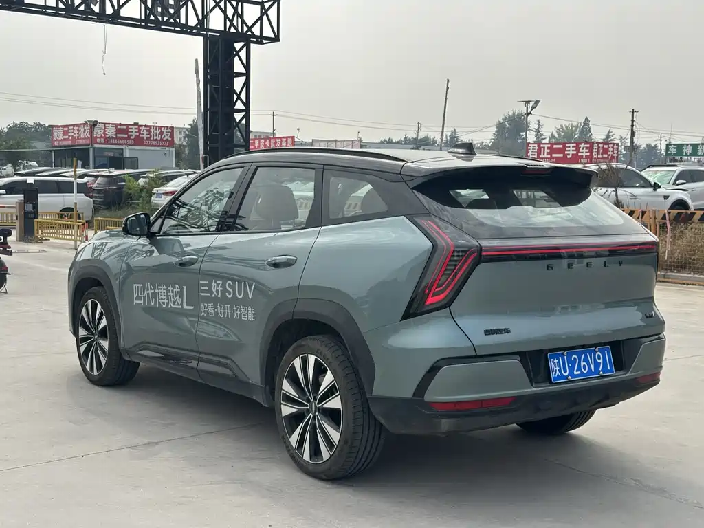 Geely Boyue L — миниатюра 11
