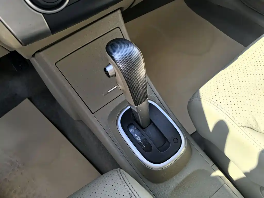 Nissan Sylphy — миниатюра 7