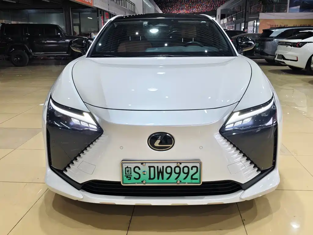 LEXUS RZ