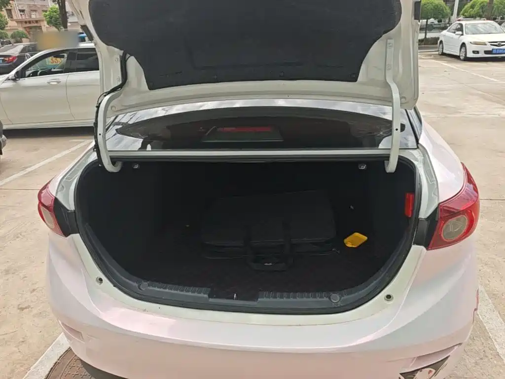 Mazda 3 Axela — миниатюра 19