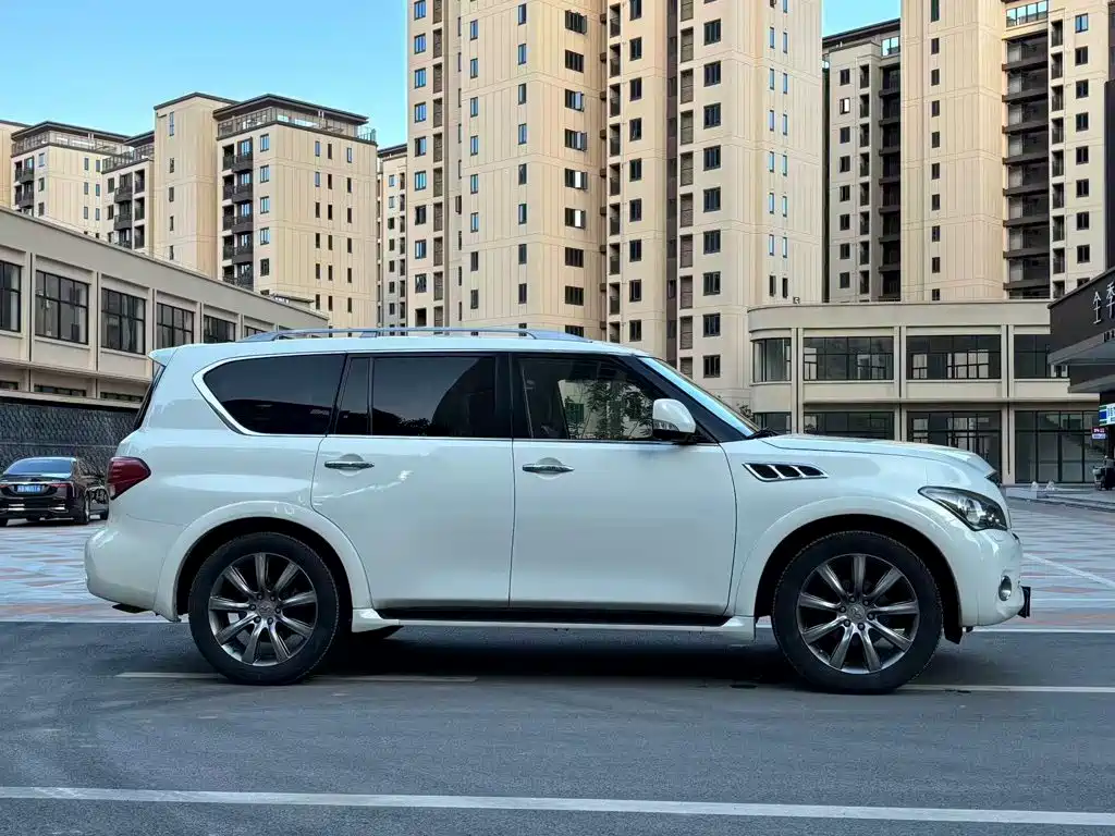 Infiniti QX — миниатюра 9