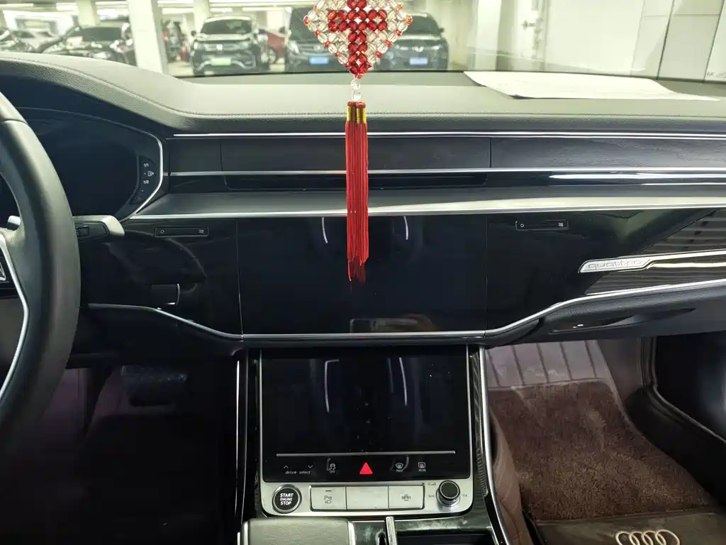 Audi A8 — миниатюра 9