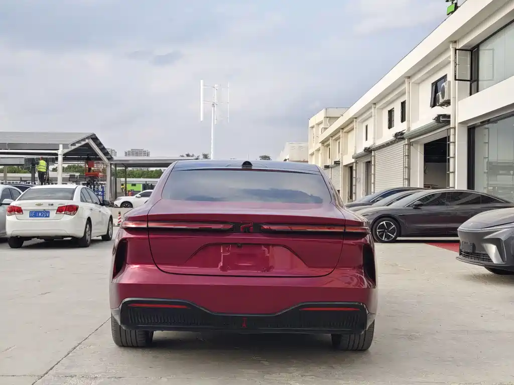 RISING AUTO FEIFAN F7