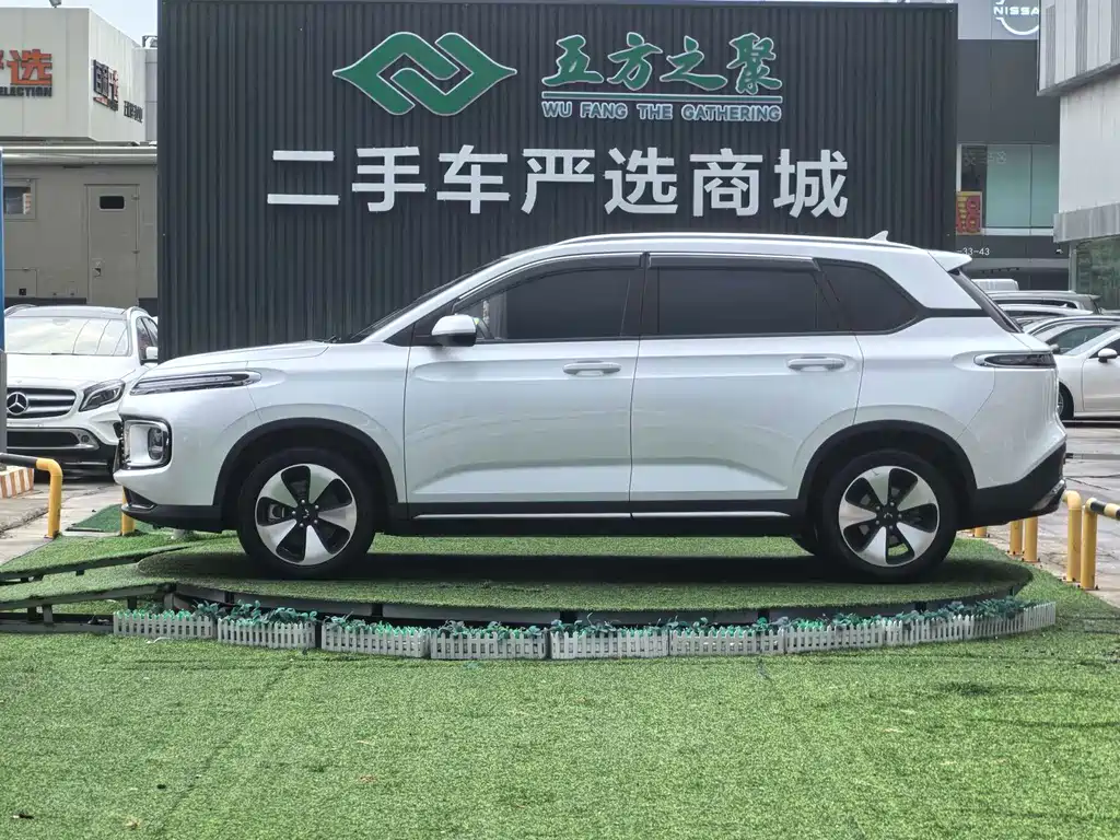 Wuling Xingyun — миниатюра 15