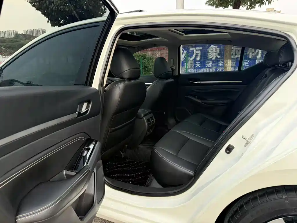 Nissan Teana — миниатюра 9