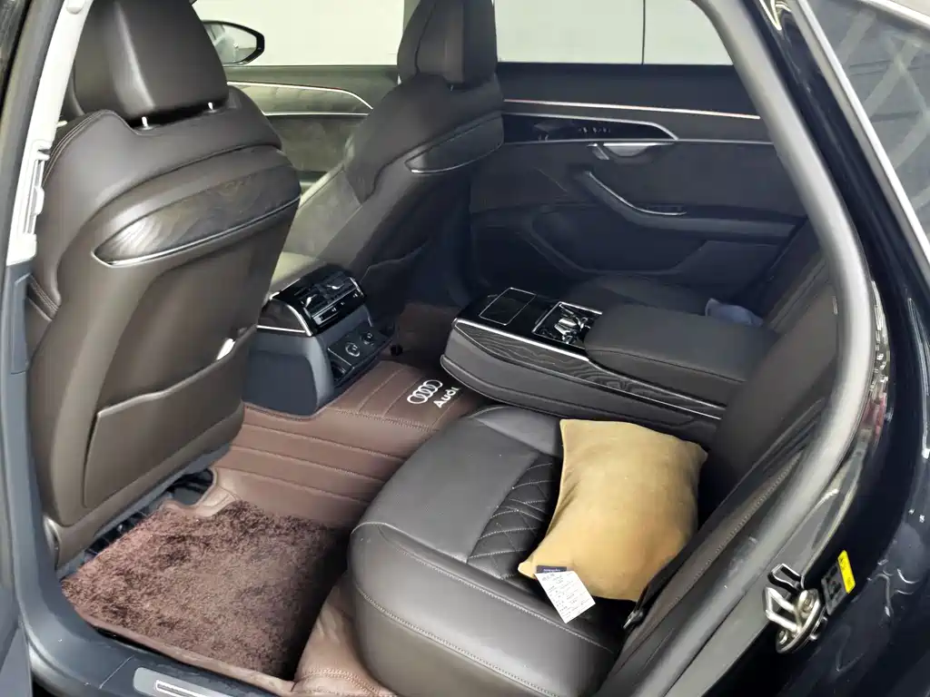 Audi A8 — миниатюра 16