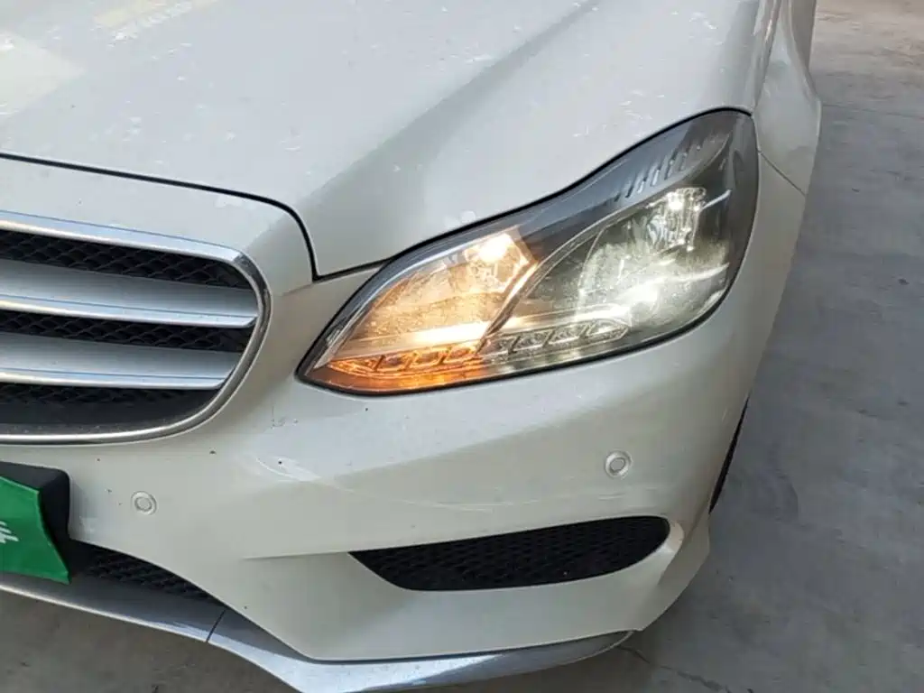 Mercedes-Benz E-Class — миниатюра 24