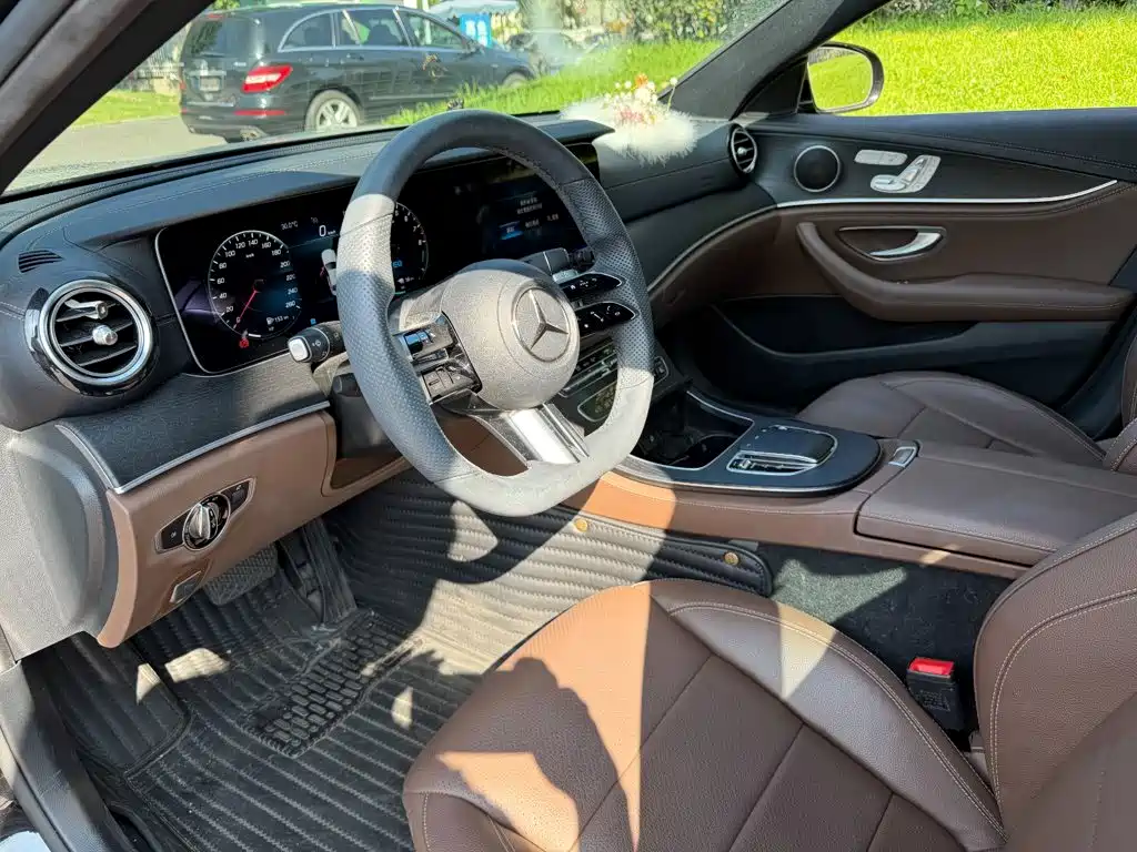 Mercedes-Benz E-Class New Energy — миниатюра 7