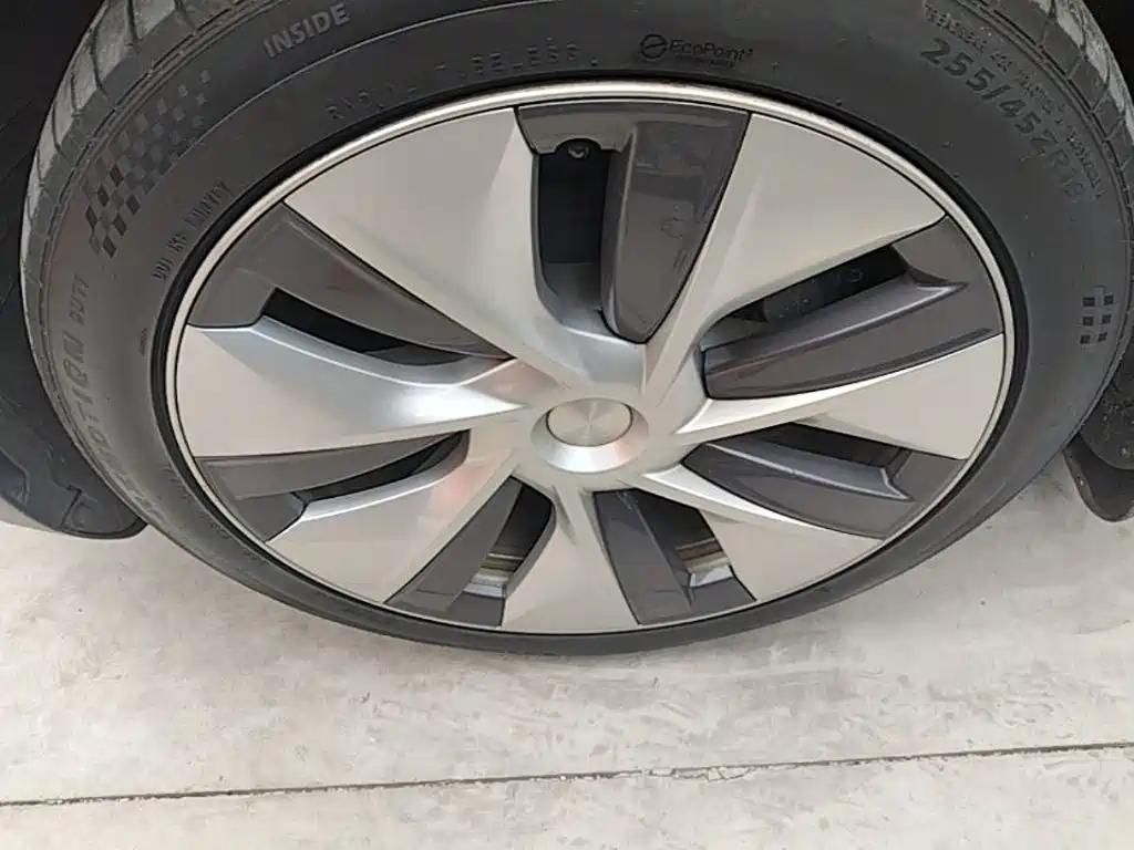 Tesla Model Y — фотографии объявления, Фото 23