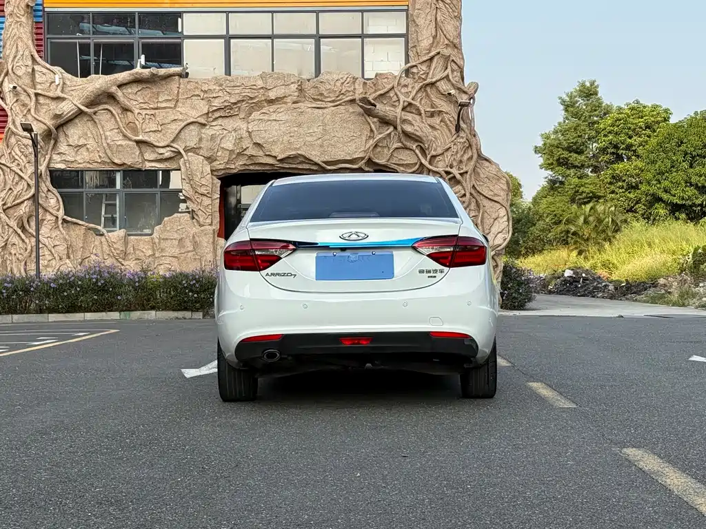 Chery Arrizo 7 — миниатюра 4