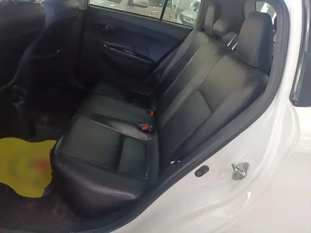 Toyota Vios FS — миниатюра 17