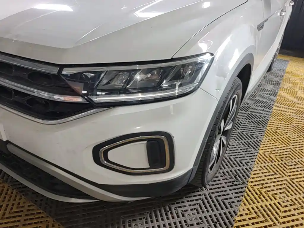 Volkswagen T-Roc — миниатюра 24