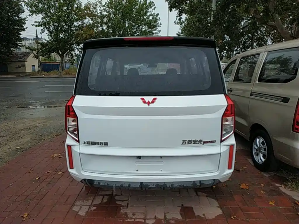 Wuling Hongguang PLUS — миниатюра 6