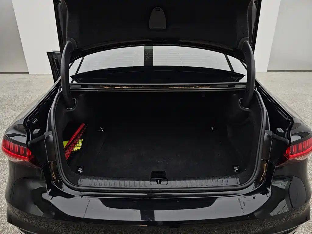 Audi A7L — миниатюра 14
