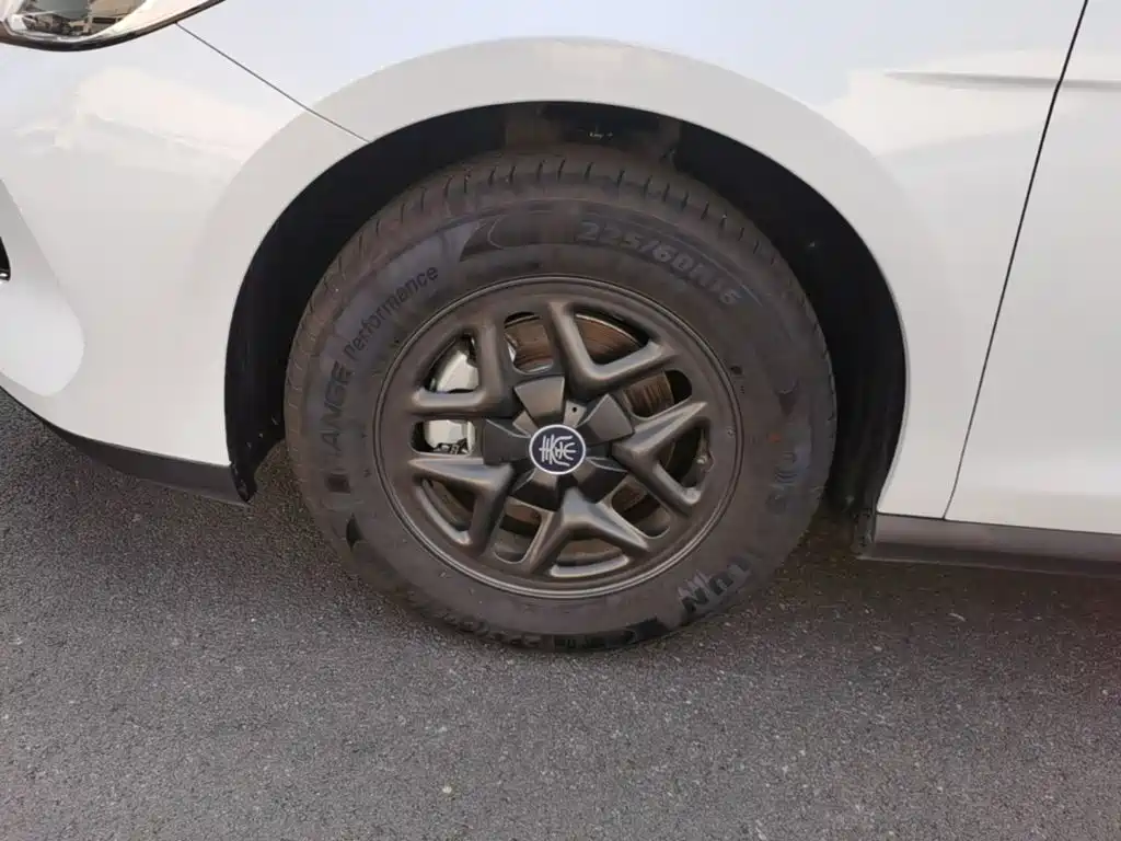 BYD Qin PLUS — миниатюра 23