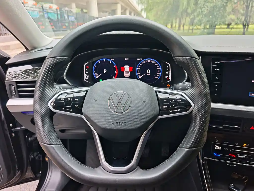 Volkswagen Passat — миниатюра 8