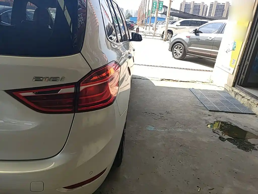BMW 2 Series Gran Tourer — миниатюра 8