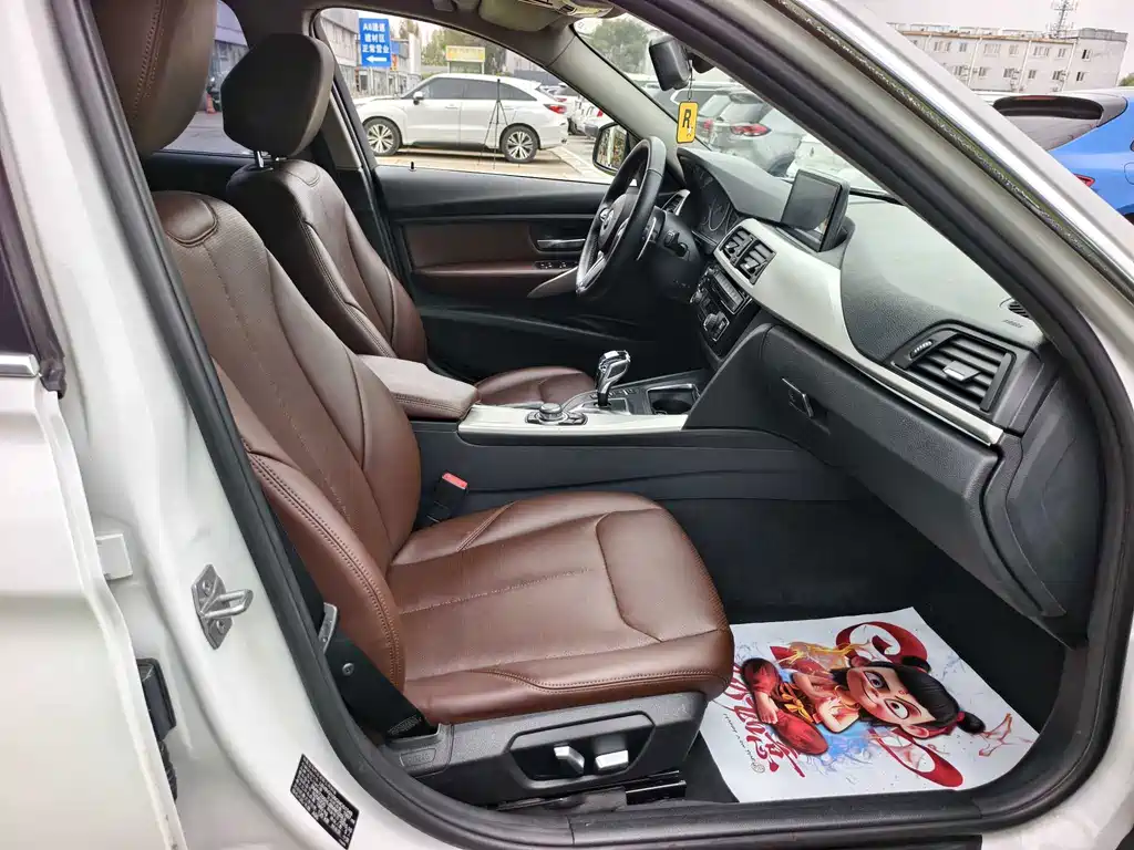 BMW 3 Series — миниатюра 14