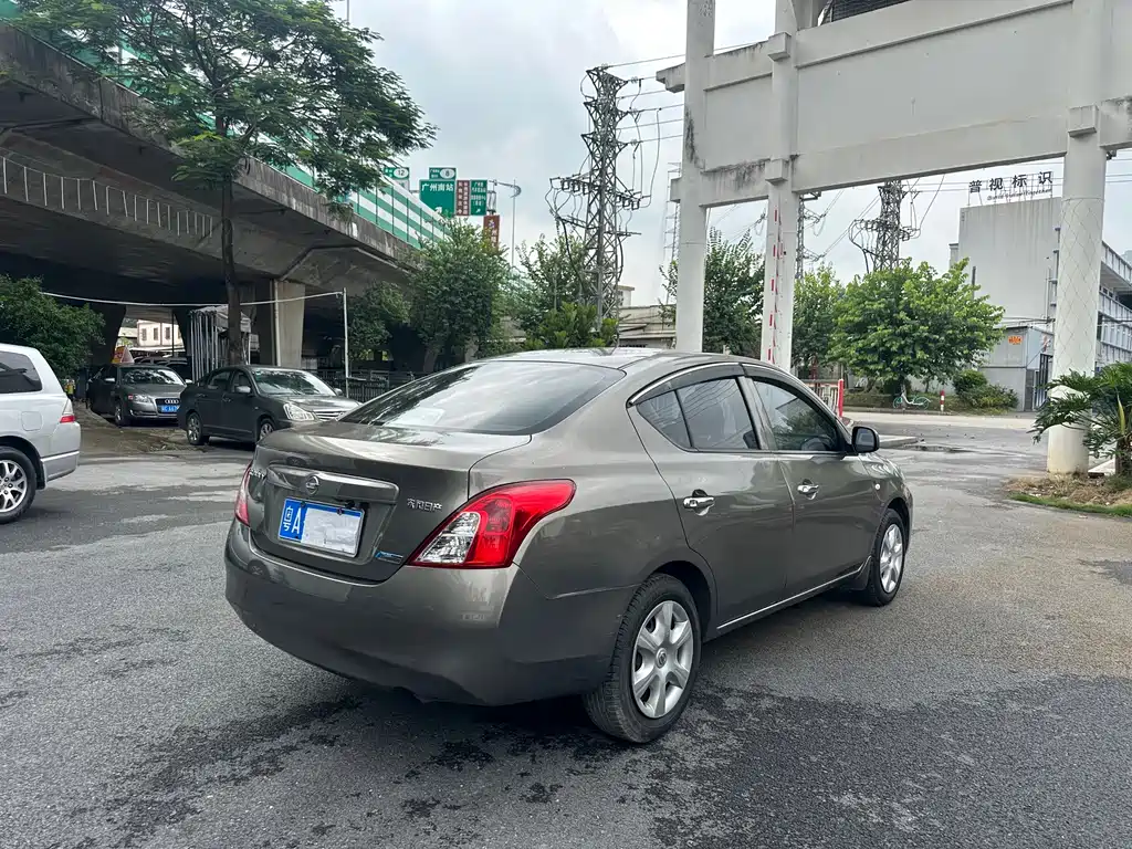 Nissan Sunny 2011 1.5XE CVT Comfort