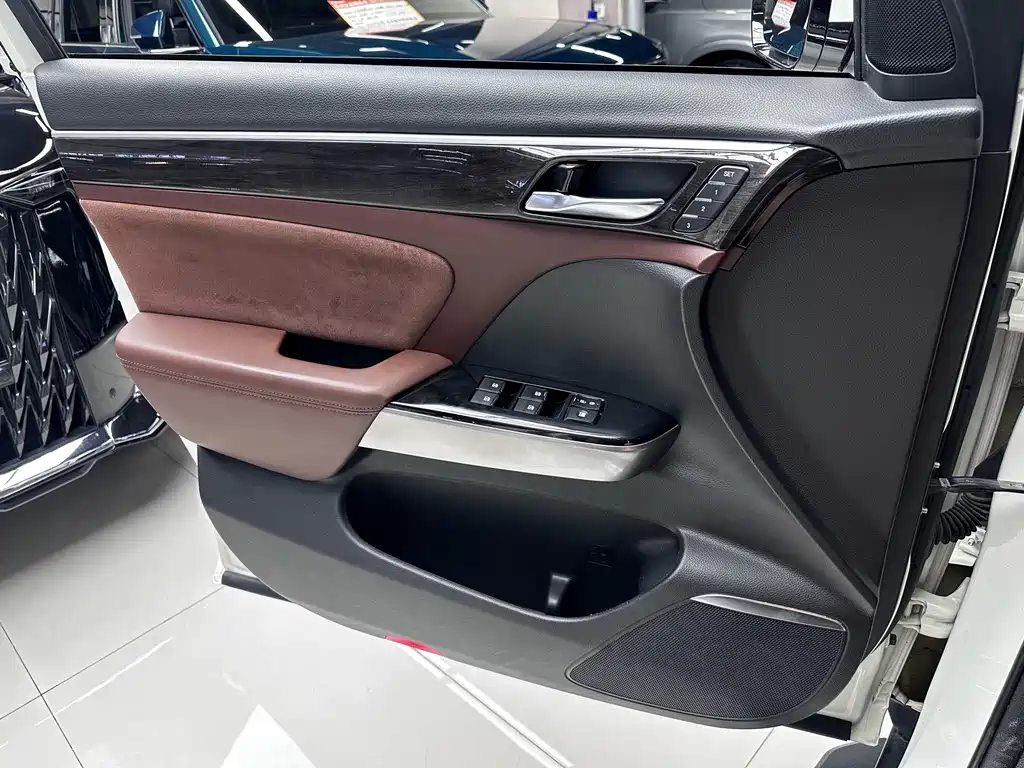 GAC Motor Trumpchi GS8 — миниатюра 10