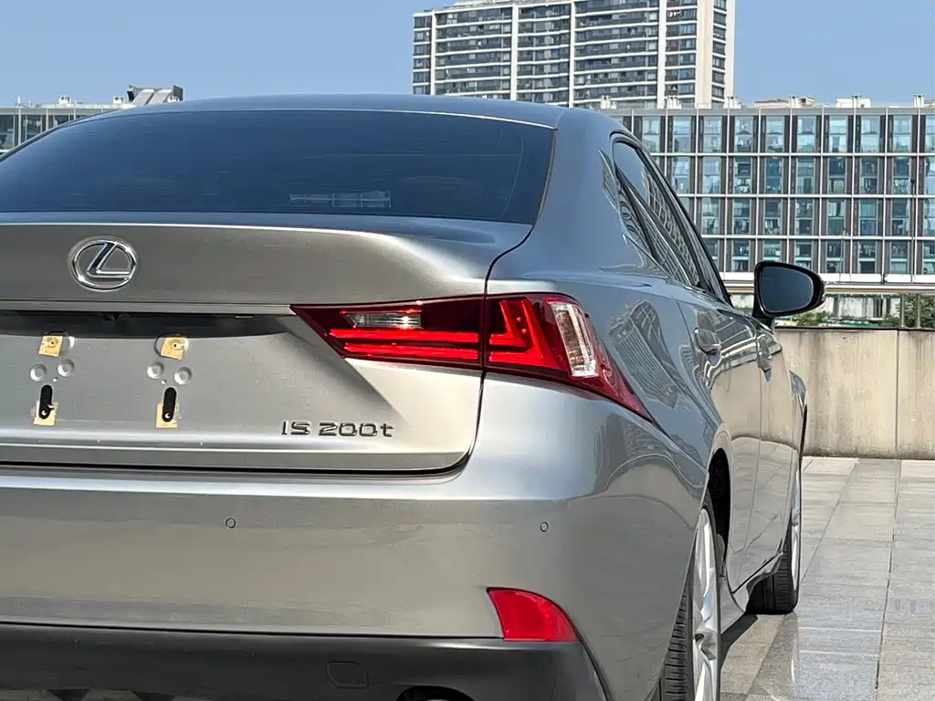 Lexus IS — миниатюра 6