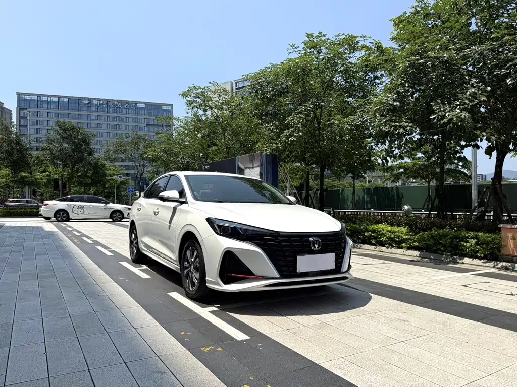 Changan Eado — миниатюра 3