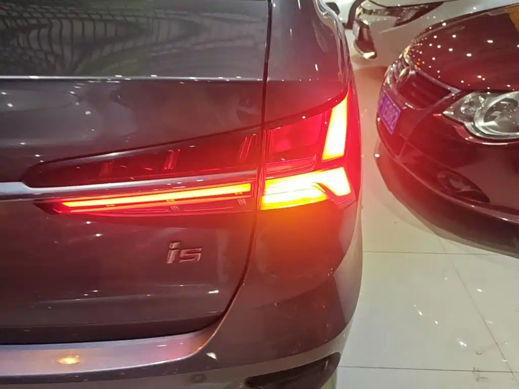 Roewe i5 — миниатюра 8