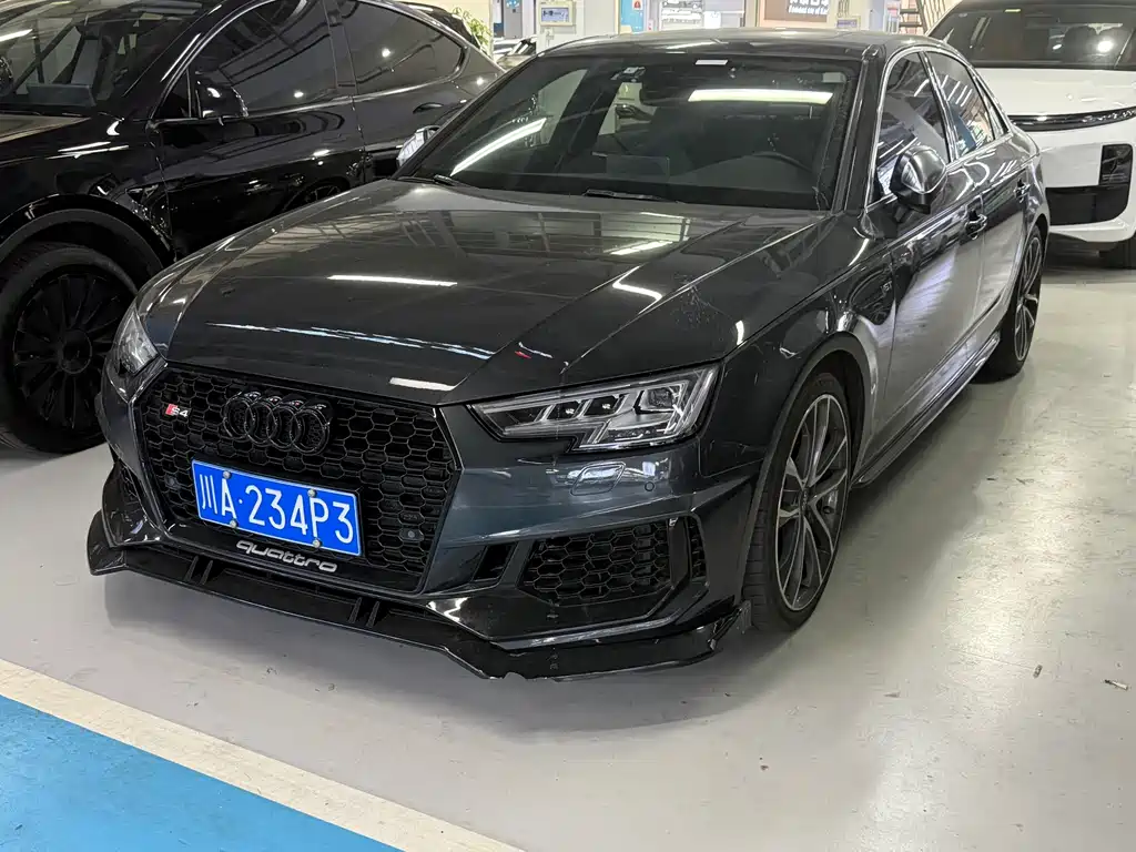Audi S4