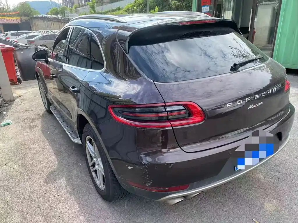 Porsche Macan — миниатюра 9
